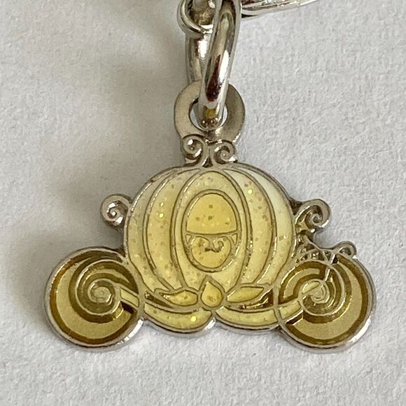 Vintage Disney Cinderella Wedding Carriage Princess Zipper Pull Bag Charm Purse - Picture 4 of 8